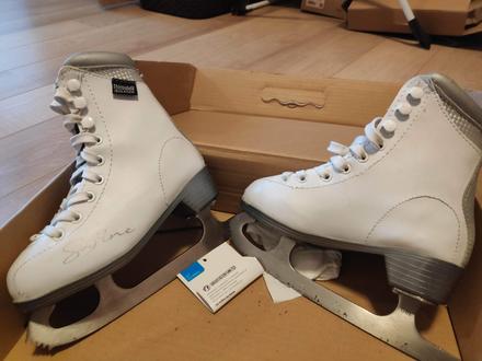 Dievcenske korcule, 29