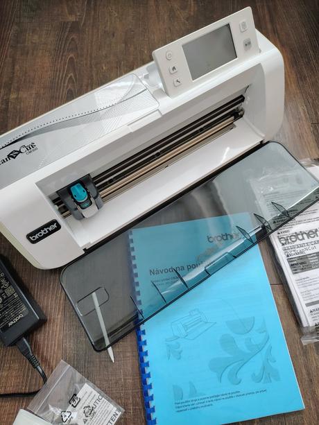 Rezací ploter brother scanncut cm300,