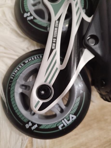 Kolieskové korcule, fila,41