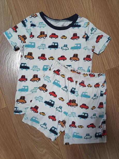 Letné pyžamo 6-7 rokov, george,122