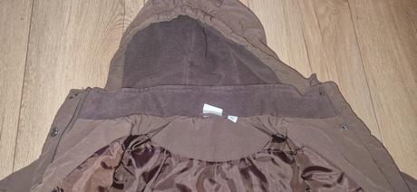 Hnedá bunda, alive,116