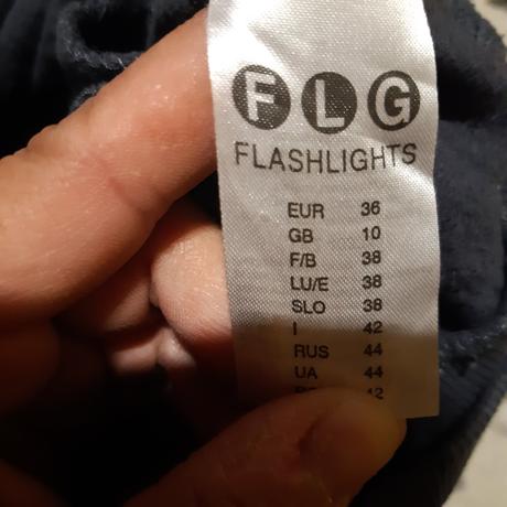 Predlzena mykina-saty, s