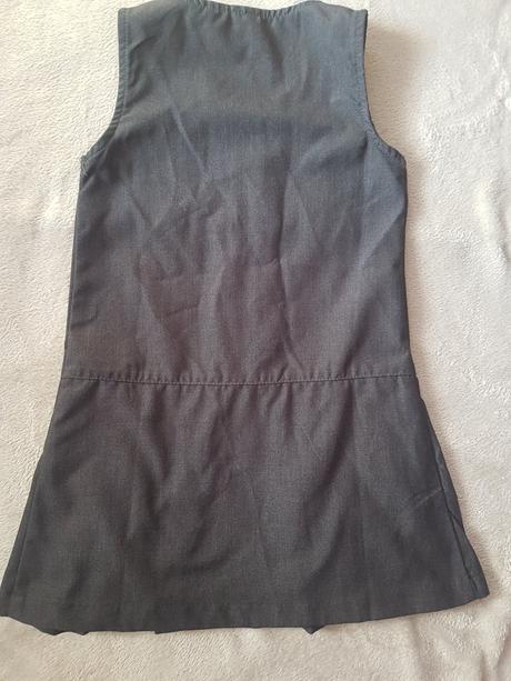 Dievčenské šaty veľ.116, lupilu,116