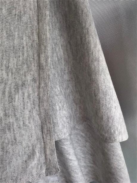 Variabilný pulóvrik mama, h&m,l