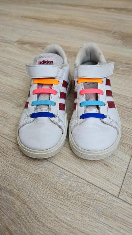 Parádne botasky, adidas,32