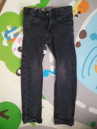 Úzke riflicky, h&m,110