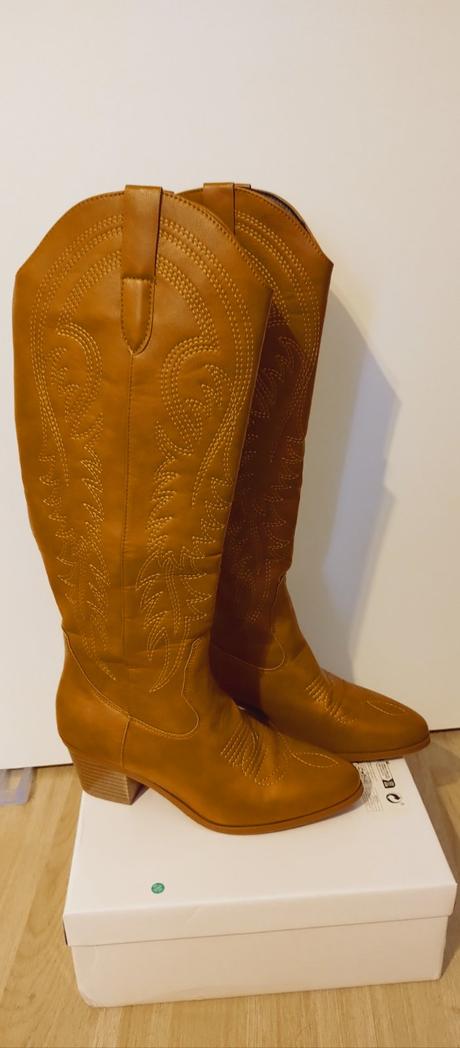 Krasne nove cizmy, 38