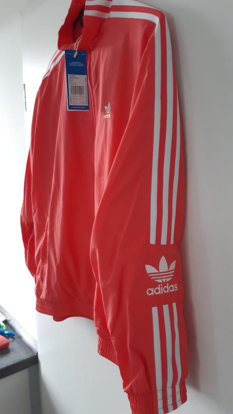 Bunda adidas v. 40, adidas,40