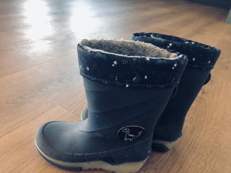 Gumaky svetielkujuce, 26