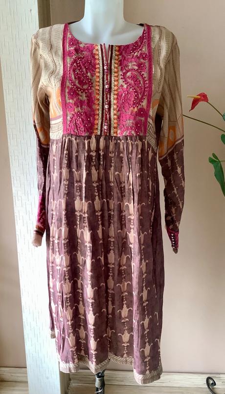 Krasne orientálne šaty, m