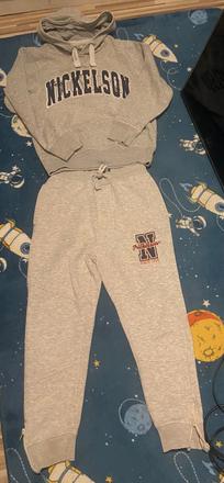 Nickelson mikina tepláky 8-10 rokov, 134