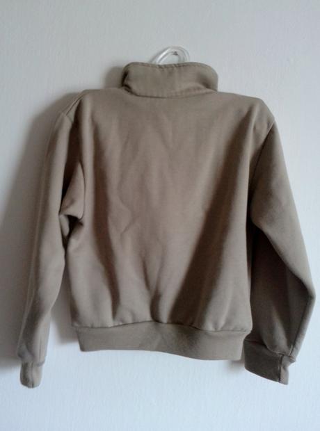 Málo nosená mikina na zips, 104