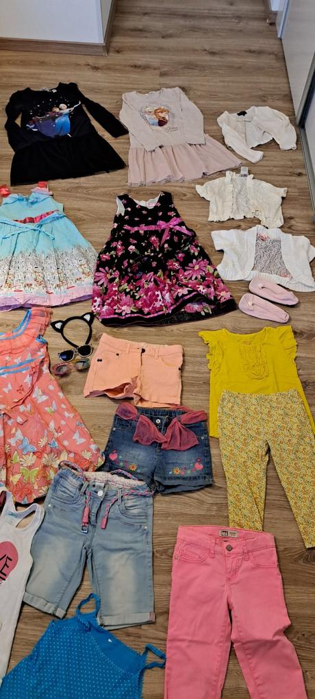 Veľký balík oblečenia pre dievčatko 122-128, 122–134