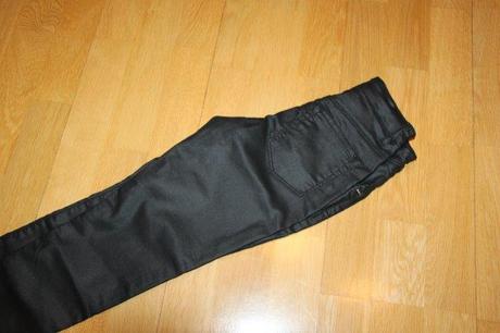 Nohavice koženého vzhľadu, 122