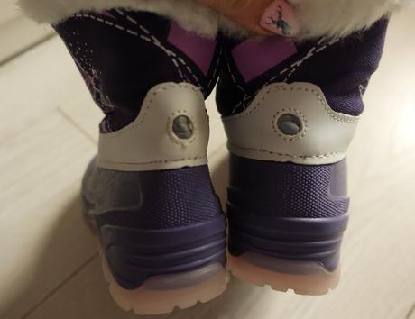 Svietiace teplé čižmy rohs, 27