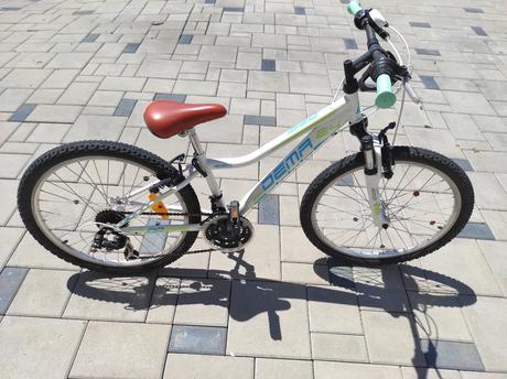 Bicykel, dema,24