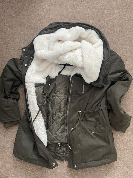 Dievčenská zimná bunda, 146