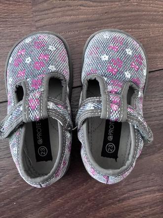 Papucky protetika, protetika,23