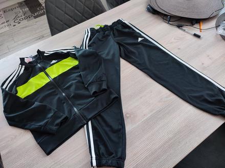 Tepláková súprava, adidas,128