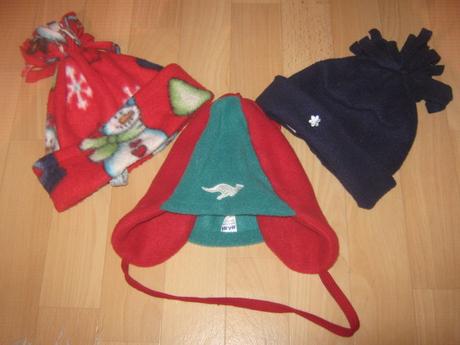 93 3 fleecové čiapky za 1 cenu, 92