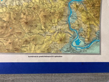 Znázornenie terénu a polohopisu na mape (1983),