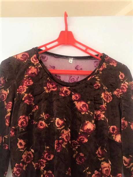 Kvetované tričko z elastického zamatu, m