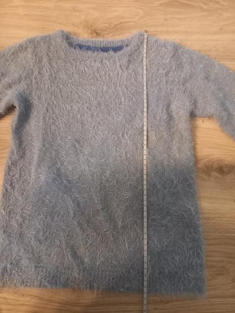 Sveter, 146