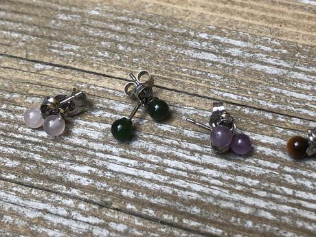 Strieborné napichovacie nausnice,