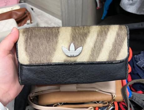 Peňaženka, adidas