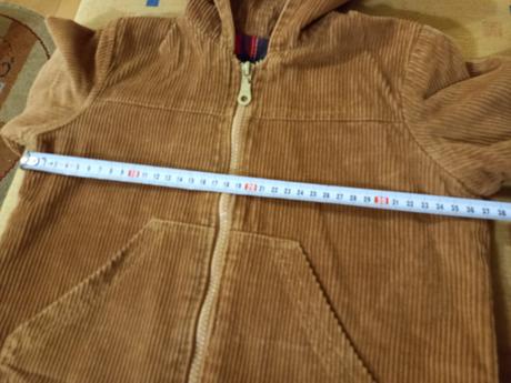 Menžestrova bundička, 92