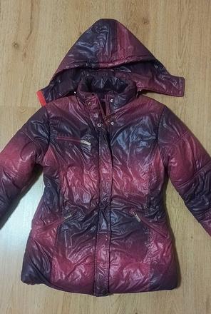 Dievčenská vetrovka, 146