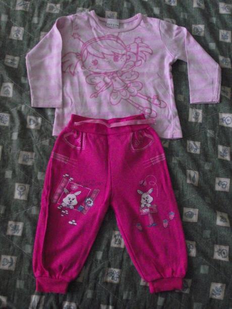 Tričenko s tepláčikmi., next,80