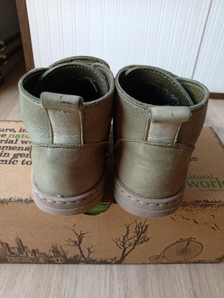Prechodné topánočky zn. natural world, 28