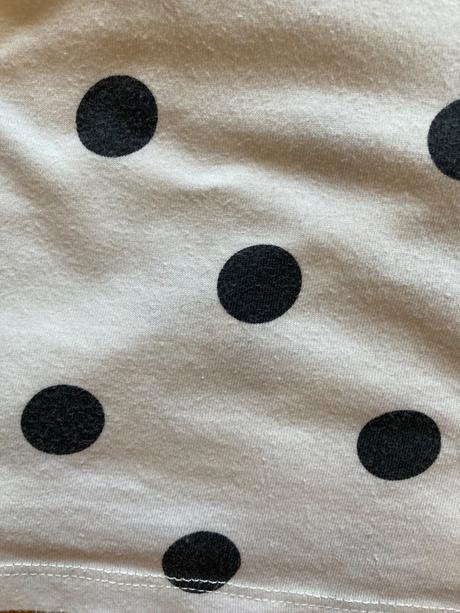 Bodkovane tricko s macickou, h&m,122