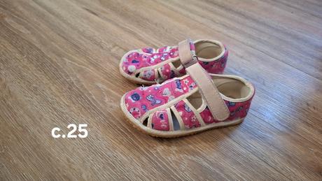 Papucky jonap, jonap,25