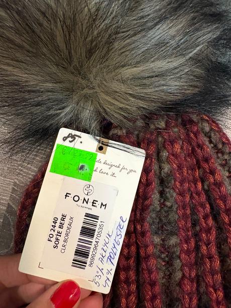 Fonem damska čiapka s brmbolcom,