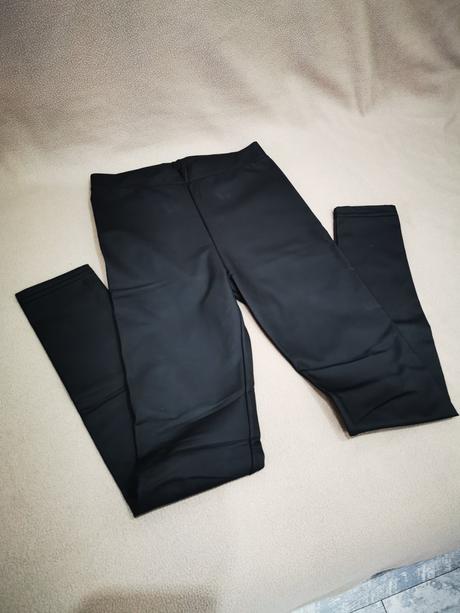 Koženkové legíny, s