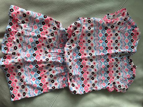 Overal šortkový vel. 6-7, 122