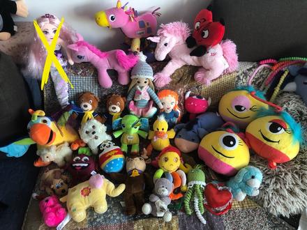 Milé plyšové hračky, interaktívne aj hrkálky, 