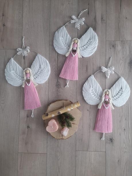 Macrame anjel na kruhu,