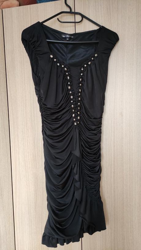 Čierne koktejlové šaty, s