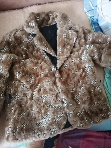 Kožušinový kabátik, xl