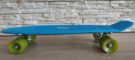 Modrý pennyboard / mini cruiser/ skateboard,
