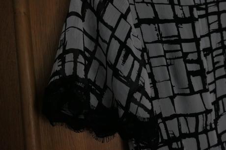 Karl lagerfeld original krasne,zaujimave,pohodlne, xs