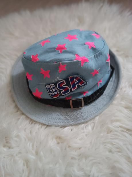 Šiltovky 3ks + klobúk 1x 54 cm, 54