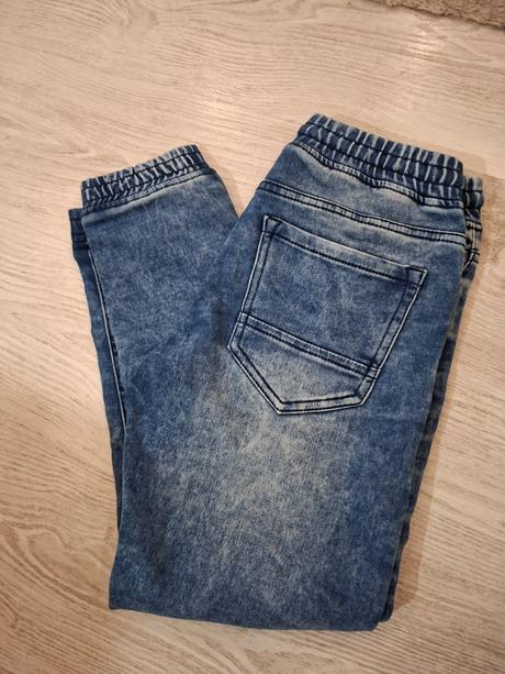 Teplejšie pohodlné rifle č.146/152, pepperts,152