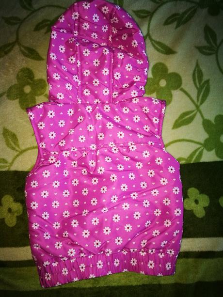 Kvietkovaná vesta, f&f,86