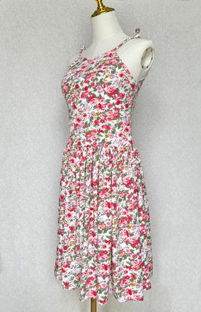 Letné kvietkované šaty, xs