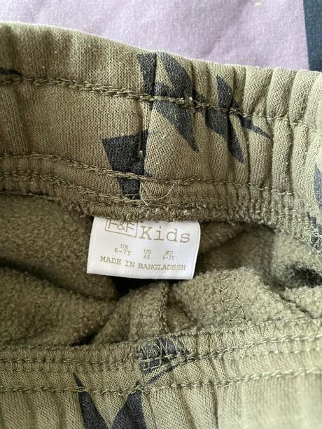 Tepláky v.č. 122, 122