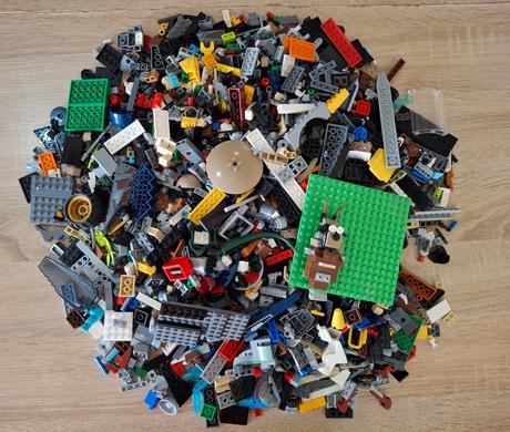 Mix dielikov lego technic, star wars, city 2 sady,